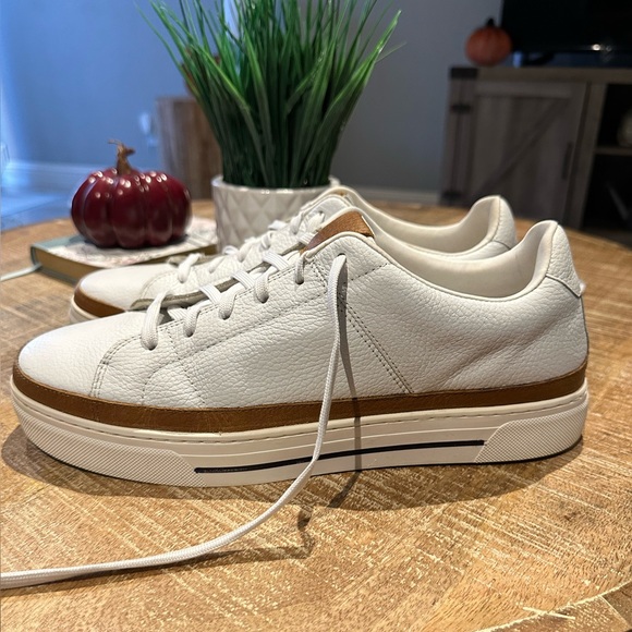 CROWN VINTAGE
Desc: Men's Crown Vintage Dathan Court White Leather Sneakers - Picture 6 of 10